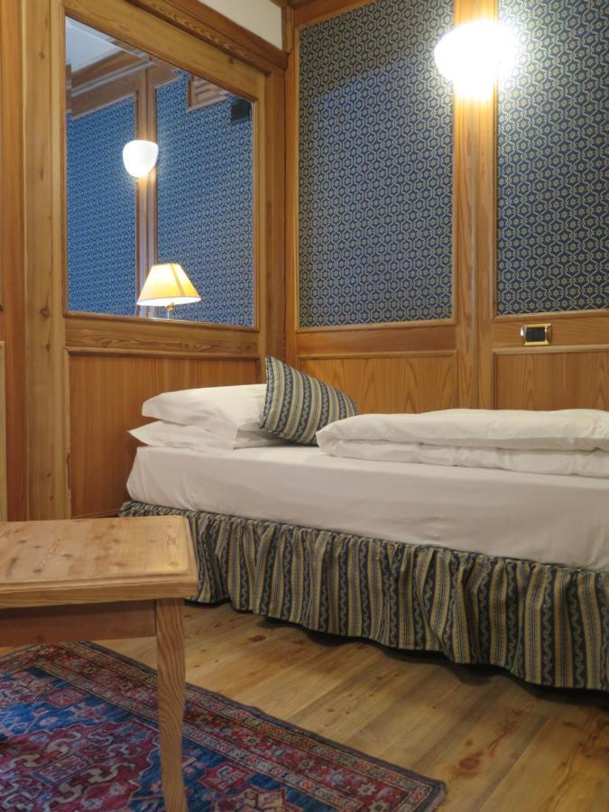Chambres Mont Cervin เบรยล์-แชร์วิเนีย ภายนอก รูปภาพ
