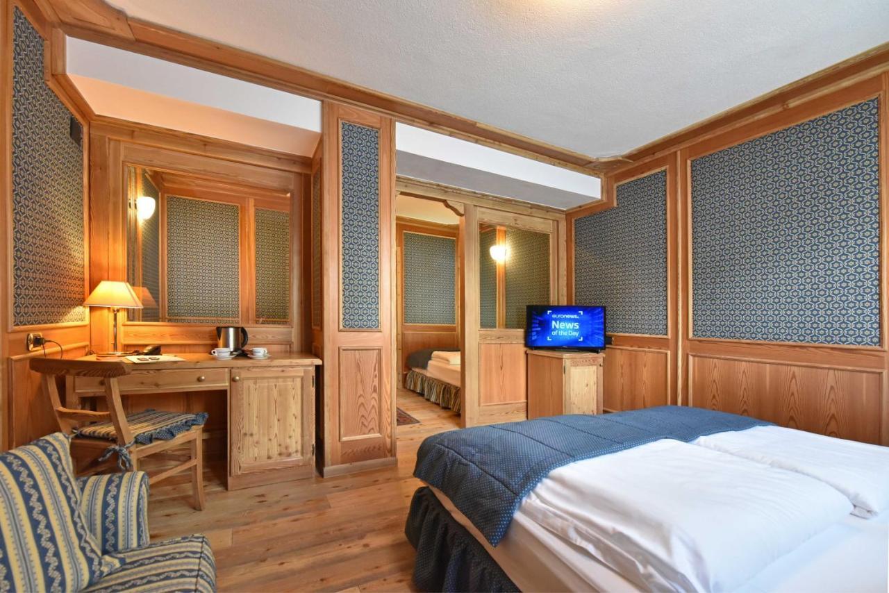 Chambres Mont Cervin เบรยล์-แชร์วิเนีย ภายนอก รูปภาพ